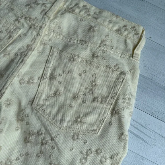 J Crew Billie Demi Boot Cut Crop Cream Floral Embroidered Jeans Size 26 - Picture 8 of 13